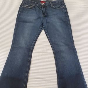Boot cut jeans